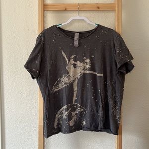 Magnolia Pearl Ballet Cosmos Tee OS